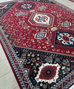 فرش ماشینی 700 شانه کاشان طرح حسن‌آباد لاکی - فرش راحیل
