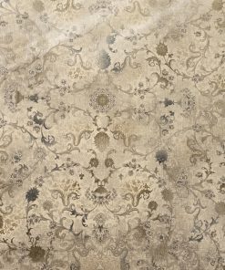 فرش ماشینی ۱۲۰۰ شانه کاشان طرح سیمین نقره‌ای نسکافه‌ای گل‌برجسته