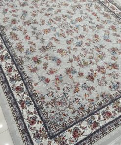 فرش ماشینی 500 شانه کاشان طرح گیلدا نقره‌ای افشان بدون ترنج