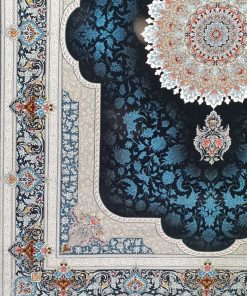 فرش ماشینی 700 شانه کاشان طرح ارغوان زمینه سرمه‌ای تراکم 2550