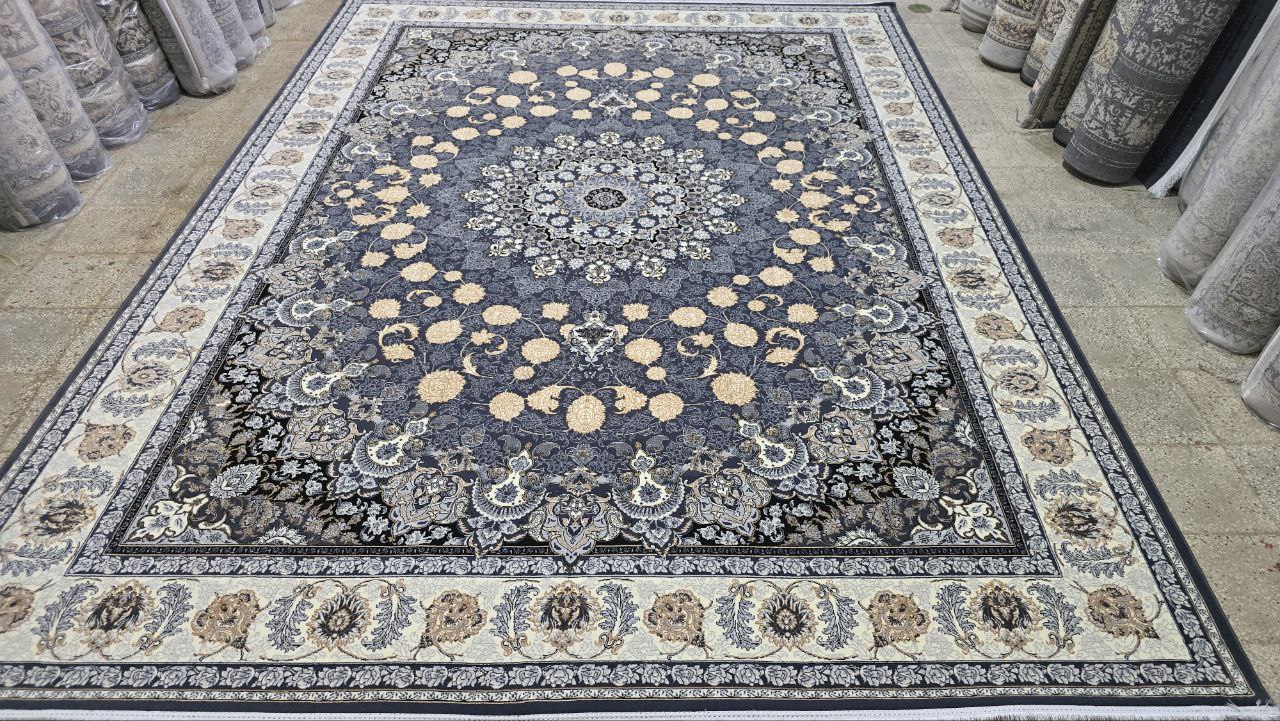 فرش ماشینی ۷۰۰ شانه کاشان طرح اصفهان دودی ۱۰ رنگ تراکم ۲۲۵۰