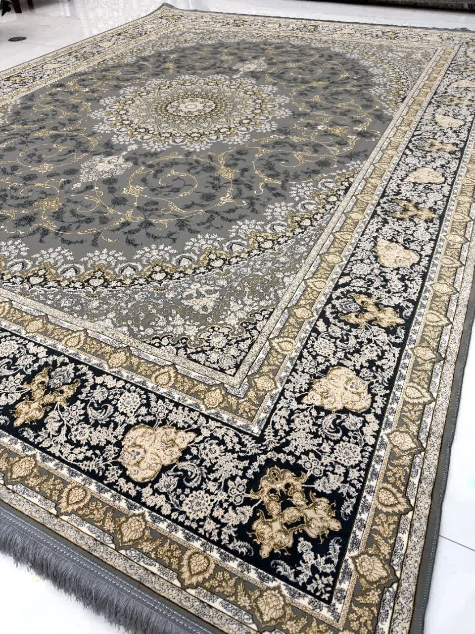 فرش ماشینی 1200 شانه کاشان طرح اوان دودی گل برجسته تراکم 3600
