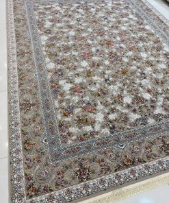 فرش ماشینی 1200 شانه کاشان طرح بهشت طوسی گل برجسته تراکم 3600