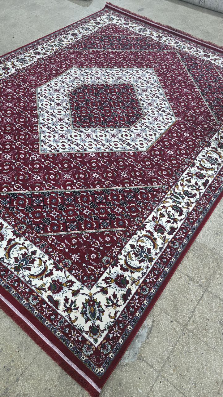 فرش ماشینی 700 شانه طرح بیجار لاکی لچک ترنج کاشان تراکم 2250