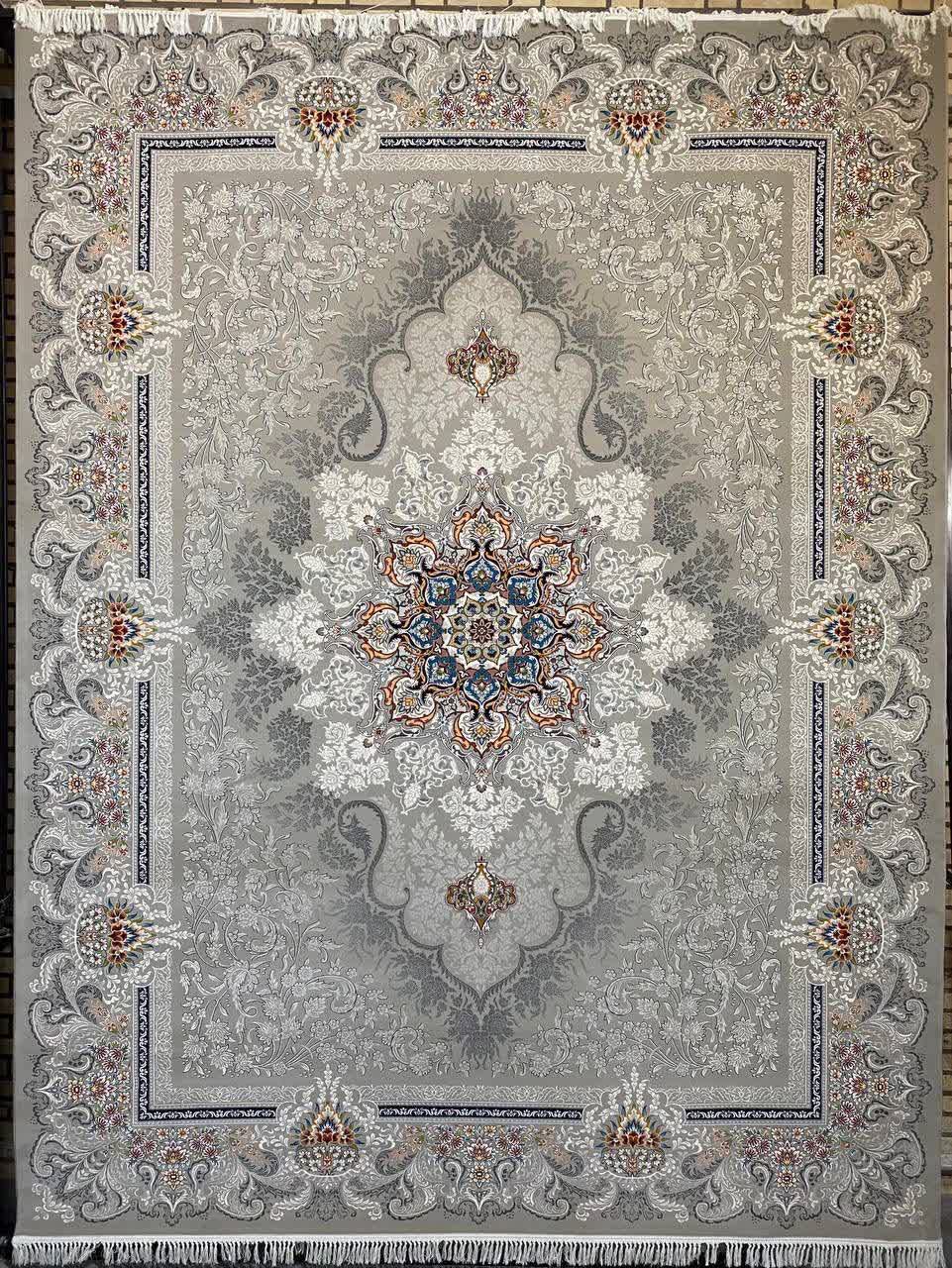 فرش ماشینی 700 شانه کاشان طرح دنیز فیلی تراکم 2550 ده رنگ