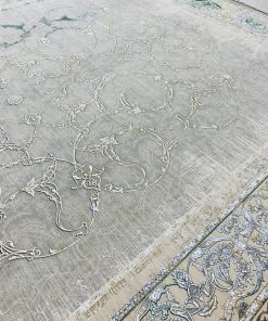 فرش ماشینی ۱۲۰۰ شانه کاشان طرح روناک ترمه‌ای بدون ترنج گل برجسته تراکم ۳۶۰۰