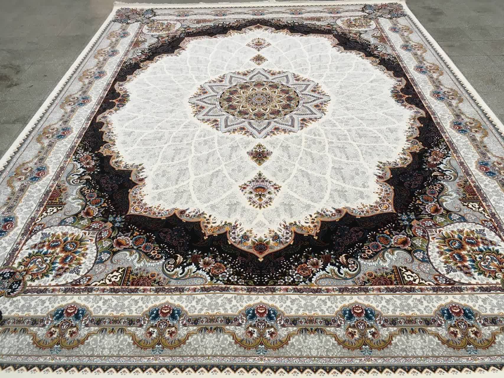فرش ماشینی 700 شانه کاشان طرح شیدا زمینه کرم تراکم 2550