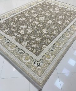 فرش ماشینی 1200 شانه کاشان طرح طلا نسکافه‌ای گل برجسته تراکم 3600