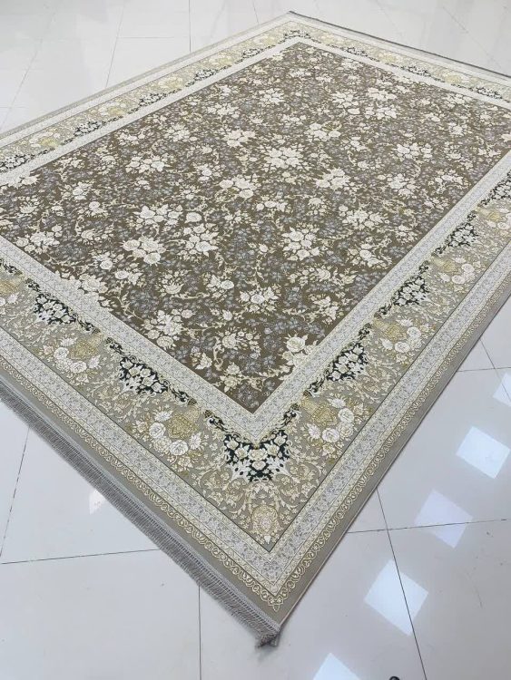 فرش ماشینی ۱۲۰۰ شانه کاشان طرح طلا نسکافه‌ای – فرش راحیل