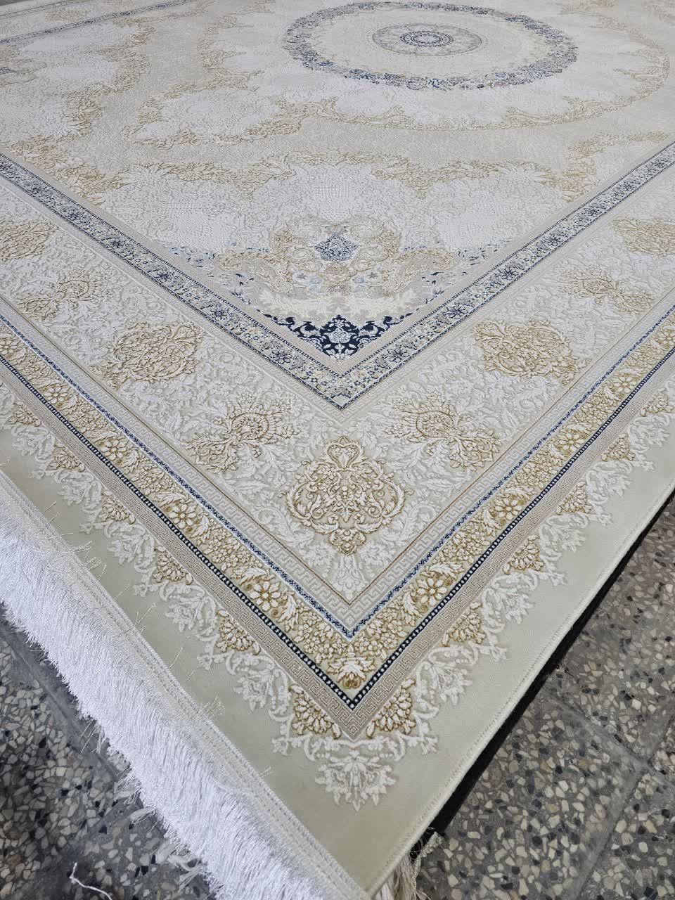 فرش ماشینی ۱۲۰۰ شانه کاشان طرح مرجان کرم گل برجسته