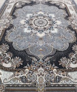 فرش ماشینی 700 شانه کاشان طرح نسترن زمینه دودی با ترنج مرکزی روشن و تراکم 2550