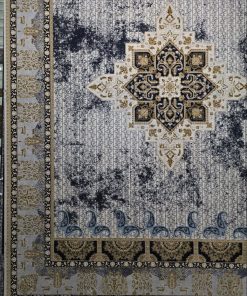 فرش ماشینی ۷۰۰ شانه وینتیج طرح حریص نقره‌ای دودی با ترنج طلایی کاشان