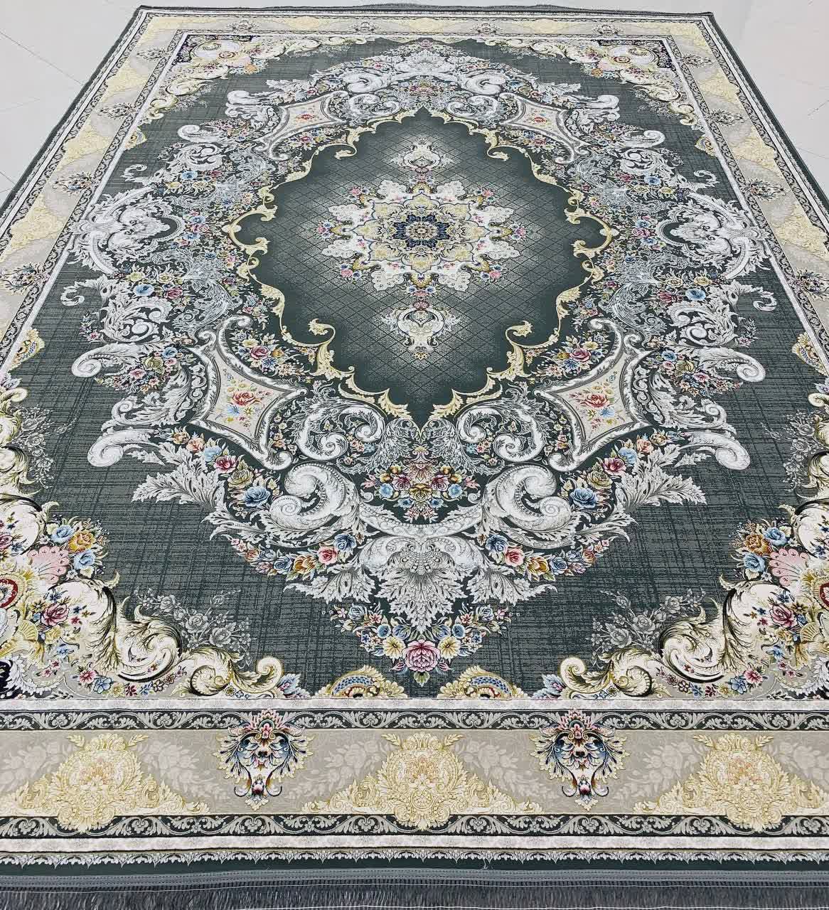 فرش ۱۲۰۰ شانه کاشان طرح پرند دودی گل برجسته تراکم ۳۶۰۰