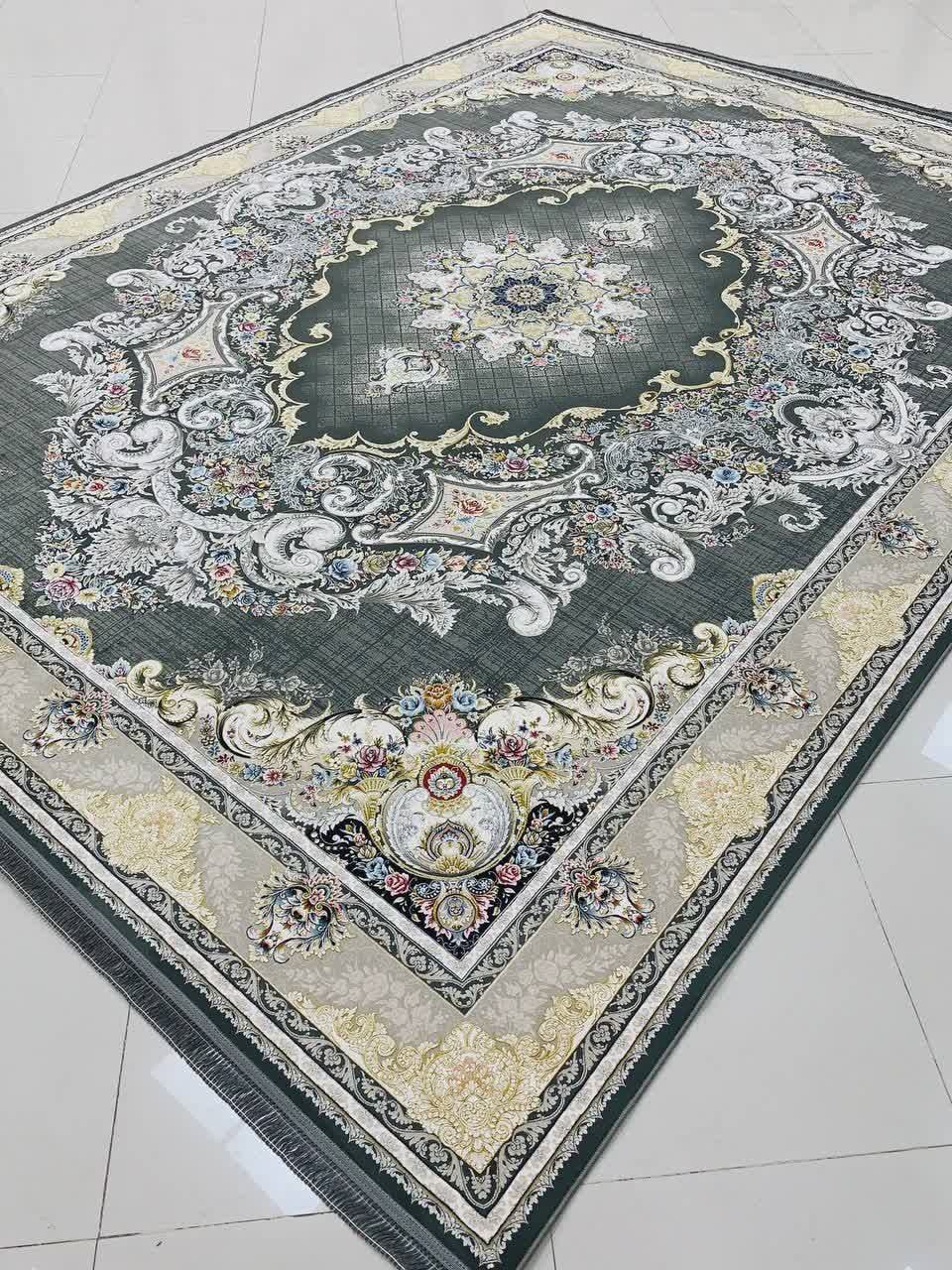 فرش ۱۲۰۰ شانه کاشان طرح پرند دودی گل برجسته تراکم ۳۶۰۰