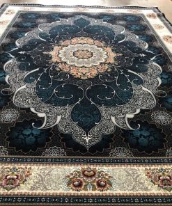 فرش ماشینی 700 شانه کاشان طرح چکاوک زمینه سرمه‌ای لچک ترنج تراکم 2550