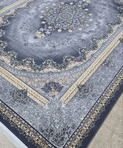 فرش ماشینی 700 شانه کاشان طرح کارن دودی نقشه حوضی با ترنج بیضی