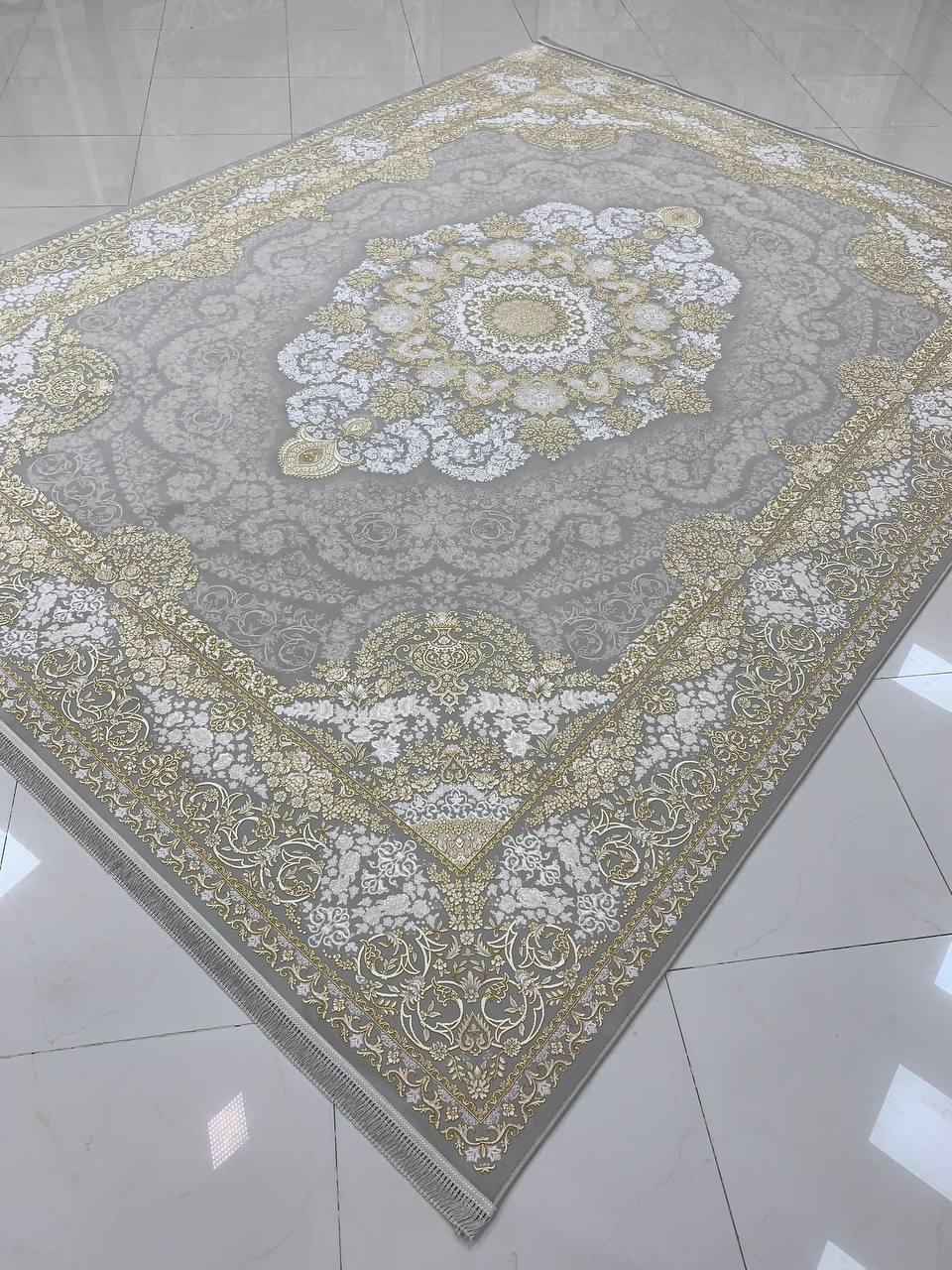 فرش ماشینی 1200 شانه کاشان طرح کریستال ترمه‌ای گل برجسته کلاسیک