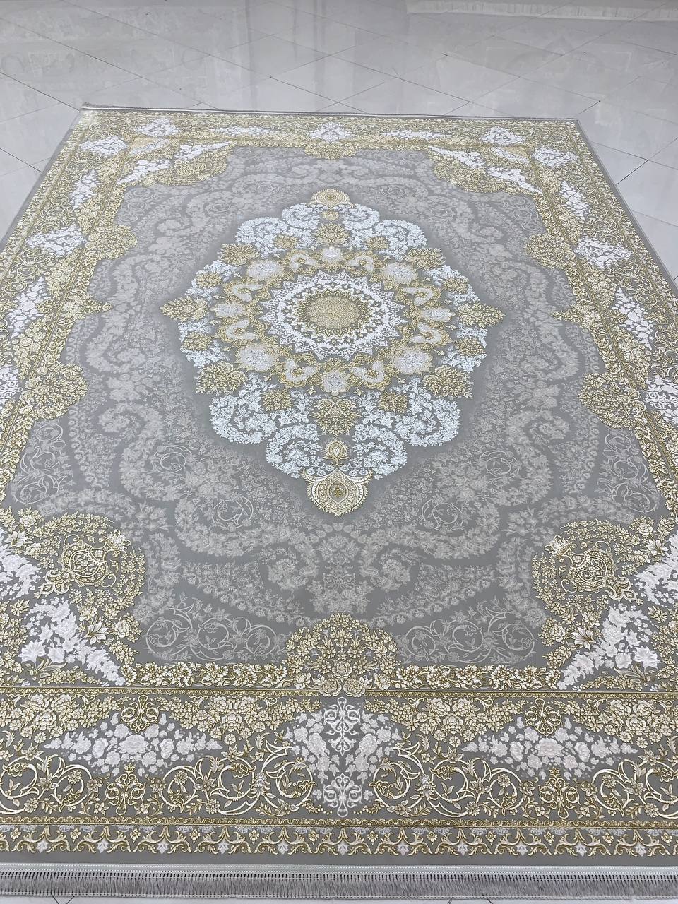 فرش ماشینی 1200 شانه کاشان طرح کریستال ترمه‌ای گل برجسته کلاسیک