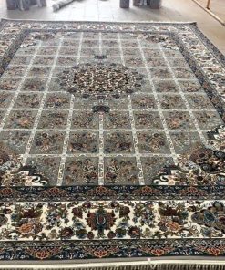 فرش ماشینی 700 شانه طرح گلسا زمینه فیلی تراکم 2550 کاشان