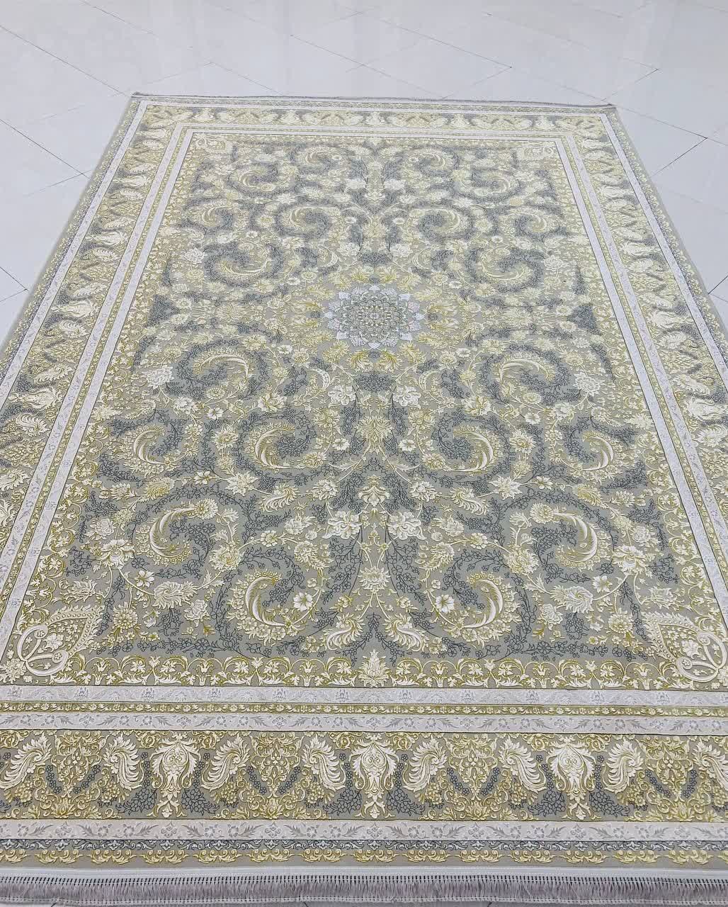 فرش ۱۲۰۰ شانه کاشان طرح گلوریا ترمه‌ای افشان گل برجسته