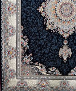 فرش ماشینی 700 شانه کاشان طرح سارینا سرمه‌ای تراکم 2550 ده رنگ