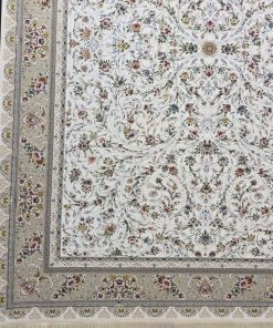 فرش ماشینی ۱۲۰۰ شانه کاشان طرح سروناز کرم گل برجسته